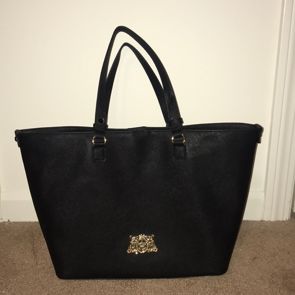 Juicy Couture Handbags - Juicy Couture Shoulder Bag